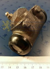 Cylindre de roue Peugeot 404