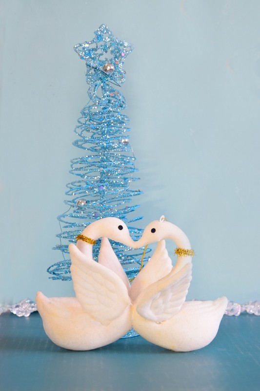 Vintage White Flocked Swans Christmas Ornaments & Blue Wire Christmas Tree