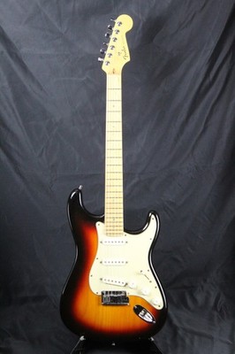 Fender American Deluxe Stratocaster w/ Noiseless Pickups, S1 Switch & HSC *NICE*