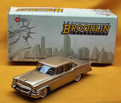 Brooklin BRK.171 Maßstab 1:43 1957 Packard Clipper Town Sedan Tiara Gold Metallic