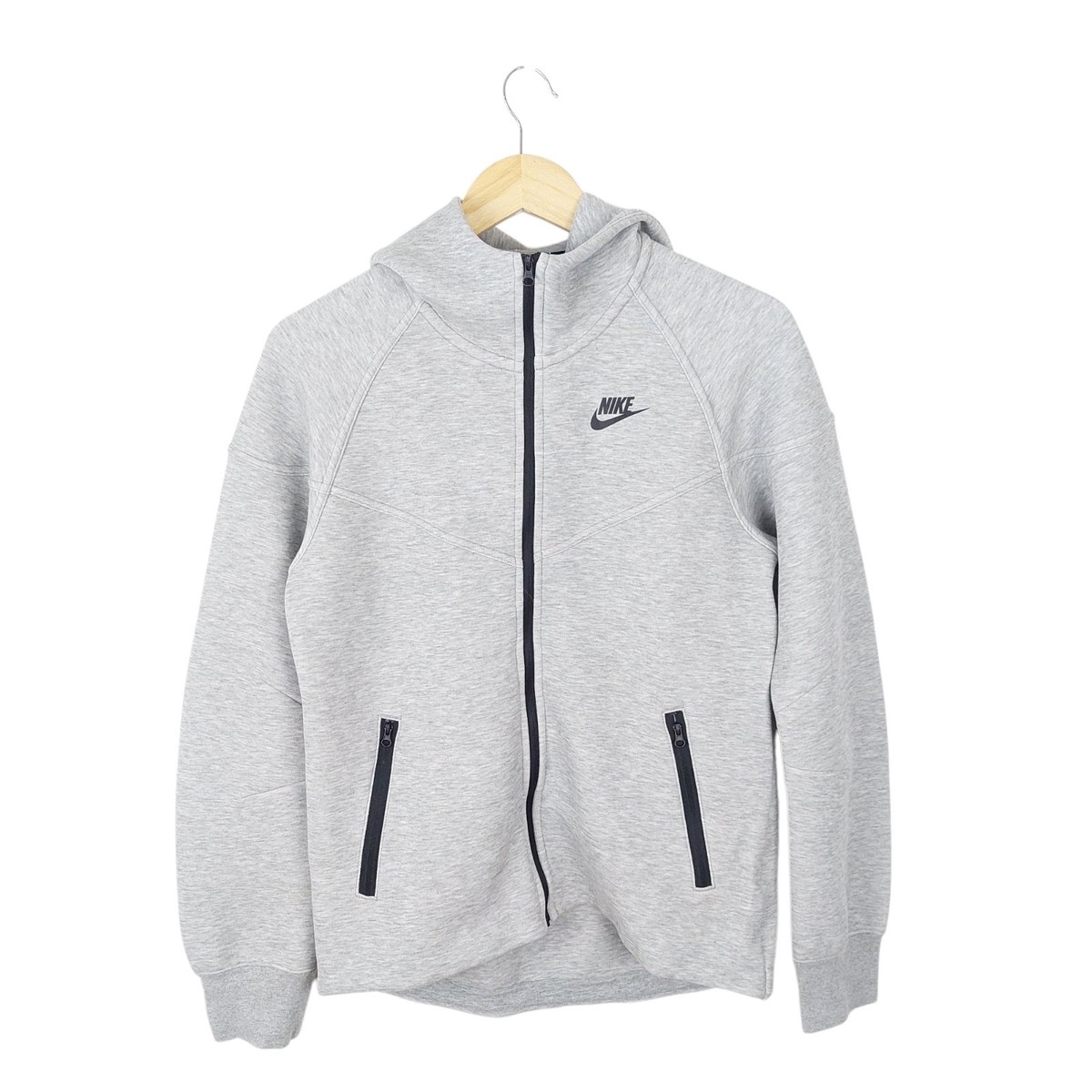 grey nike tech fleece xs