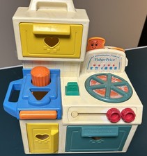 Vintage 1990 Fisher-Price Toddler Kitchen Pretend Play Stove No accessories