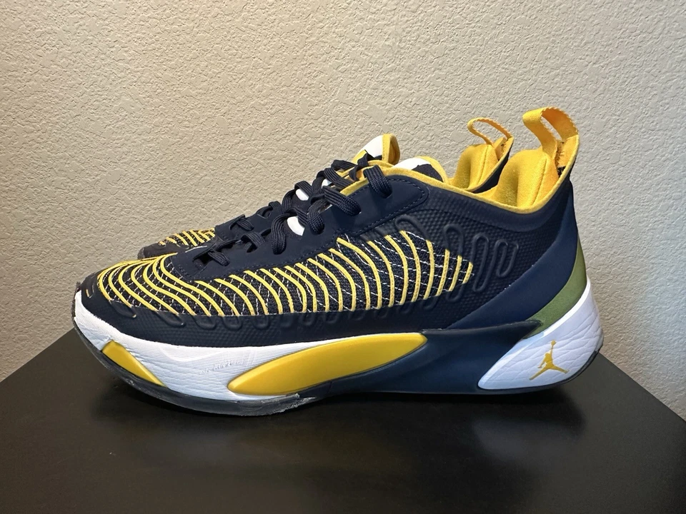 Jordan Luka 1 MICHIGAN WOLVERINES PE Size 14 Player Exclusive Sample Promo RARE - Image 3 of 4