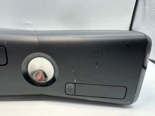 Xbox 360 Console 4GB Bundle, Kinect, Controller Power- Model 1439 - Picture 5 of 10