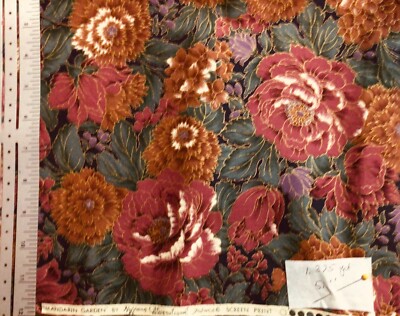 Hoffman Mandarin Garden Gilded Floral Cotton Fabric 1.375 Yards
