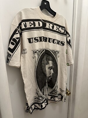USHER United Reserve UshBucks One Dollar The Colosseum Graphic T-Shirt Sm Adult