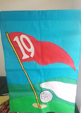 GOLF HOLE 19 YARD PLASTIC FLAG, MULTICOLOR 40" x 29"