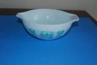 Vintage Pyrex Amish Butterprint  Bowl #443 Turquoise on White 2.5 qt, EXCELLENT