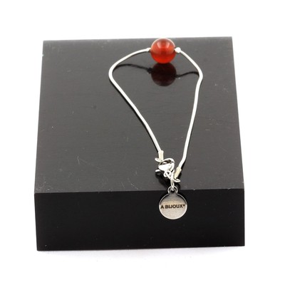 Mineralien und Edelsteine. Edelstahl Armband 1 Perle roter Achat