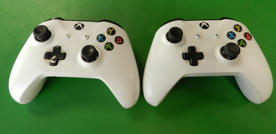 2 X Original Microsoft Xbox One Controller - Weiß - Defekt - 1708