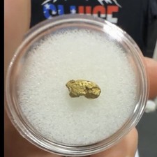 Gold Nugget Peru / The Andes Mountains - &ldquo;GOLDFinger&rdquo;  - .780g - 23k XRF TEST