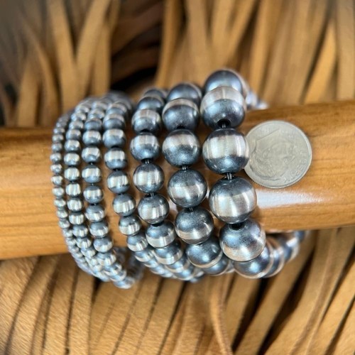 925 Sterling Silver Navajo Pearl Bracelet, stretchy or toggle clasp - Picture 4 of 9