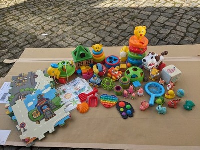 Konvolut Motorikspielzeug: Stapelwürfel, Sortierbox, Steckpuzzles über 30 Teile!