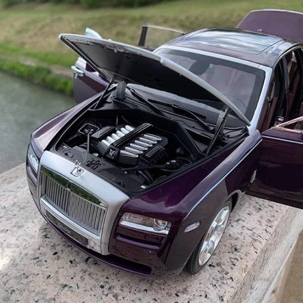 Kyosho 1:18 Rolls Royce Ghost Alloy Simulation Car Model Luxury Collection - Image 3 of 4