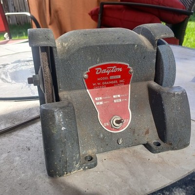 vintage 1940s Dayton 1Z166 small Bench Grinder 115V Corded TESTED AND WORKING