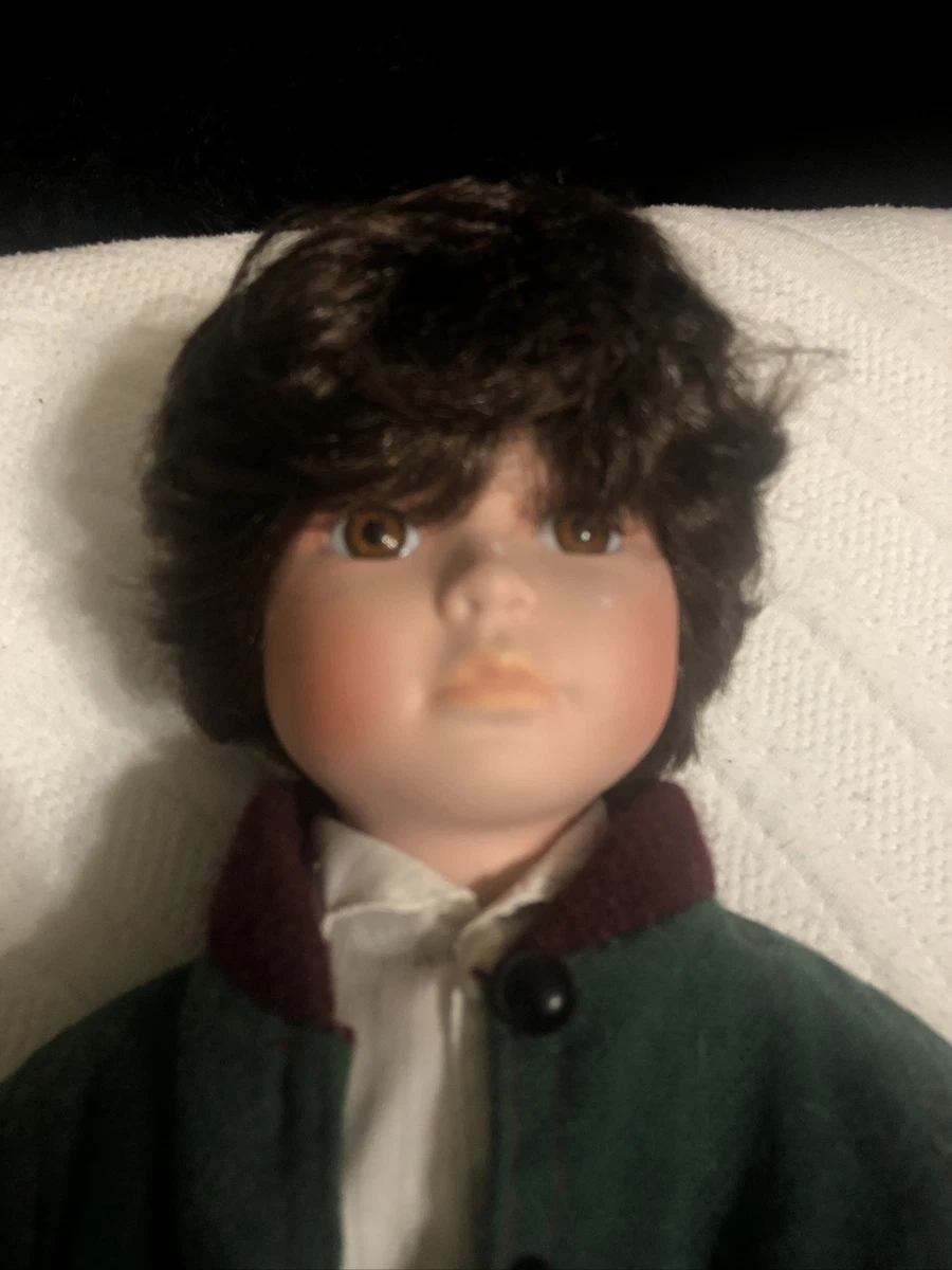 Tuss Inc BOY Briwn Hair Eyes PORCELAIN 17