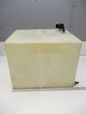 18 Gal Plastic Marine Boat RV Fresh Water Holding Tank