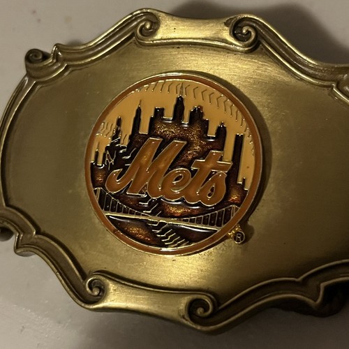 New York Mets Belt Buckle Vintage 1970s Brass Raintree MLB Baseball NYC skyline - Picture 4 of 5