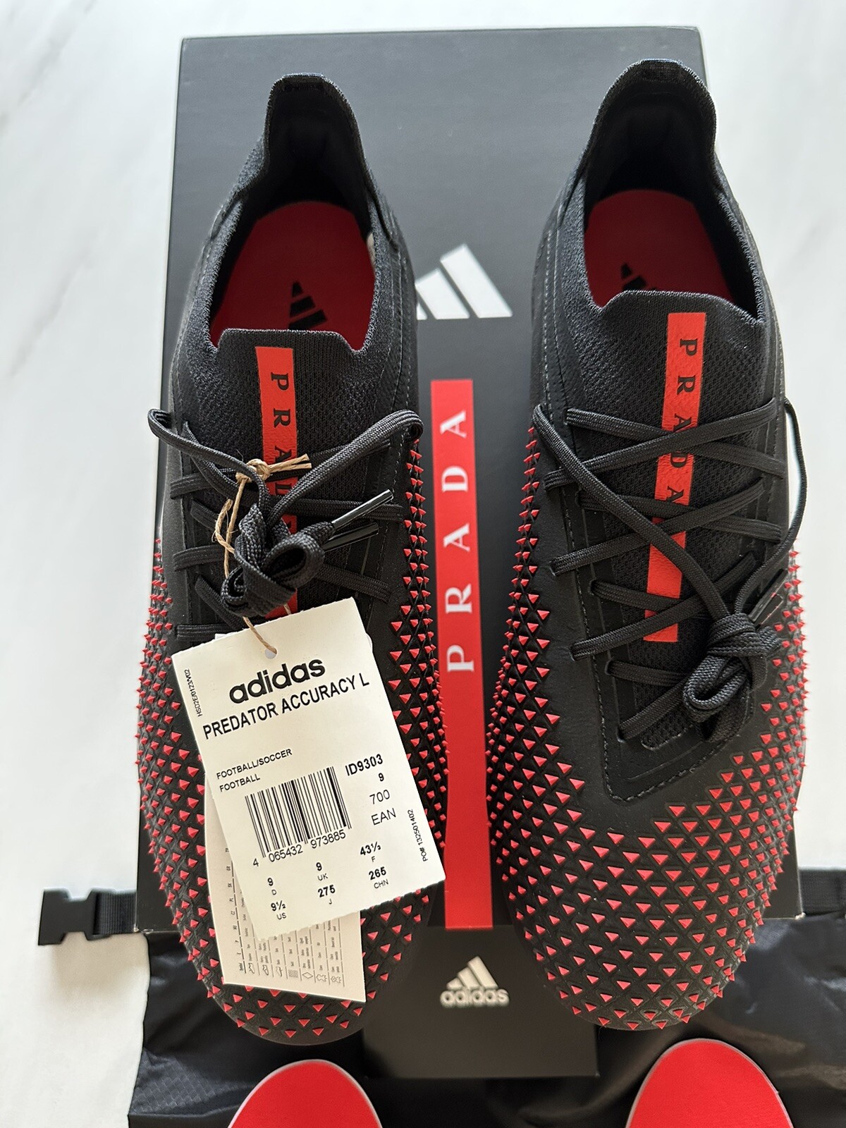 Crampons Adidas Prada Predator Accuracy .1 en taille 43 1/3 luxe et performance