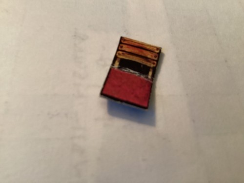 Dungeon Floors -- Heritage -- Chair, Single, 25 MM, for D&D or Other RPG's - Picture 1 of 2