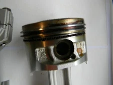 Honda 13210-ZW9-003 Rod Connecting and piston 13101-ZW9-000 pair