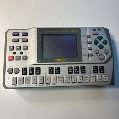 YAMAHA QY70 Music Sequencer Portable Studio Keyboard Synthesizer Ready