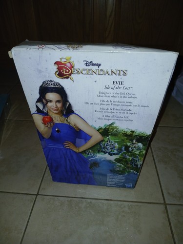 2014 Hasbro Disney Descendants Evie Isle Of The lost U Opened MIB - Picture 3 of 3