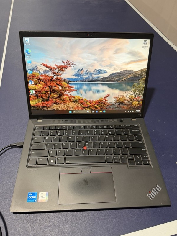 Lenovo T14 Gen 3 14'' 512GB SSD Intel Core i5-1235U 1.3GHz 16GB.