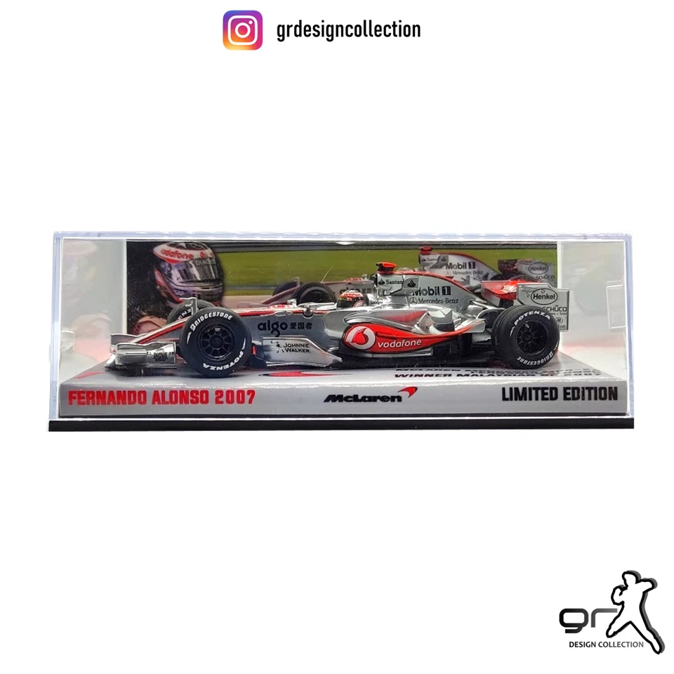 Fernando Alonso - McLaren MP4-22 - F1 Winner Malaysian GP 2007 / Minichamps 1:43 - Immagine 2 di 4