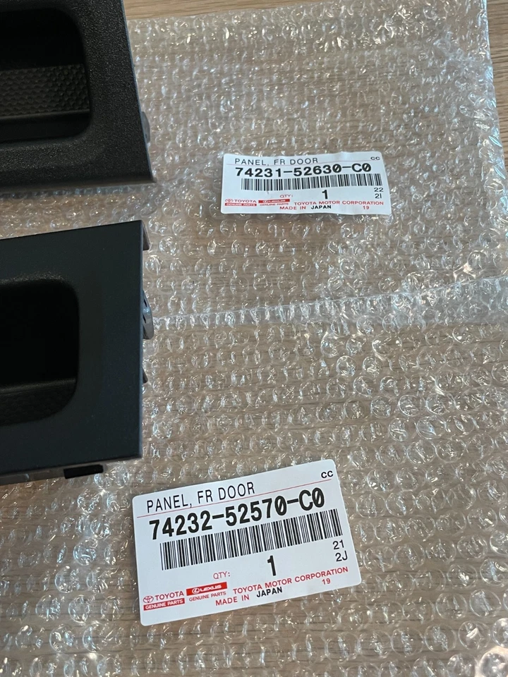 Toyota Genuine Yaris Vitz 12-19 RHD Front Door Armrest Trim Left Right Pair OEM Foto 3 de 4