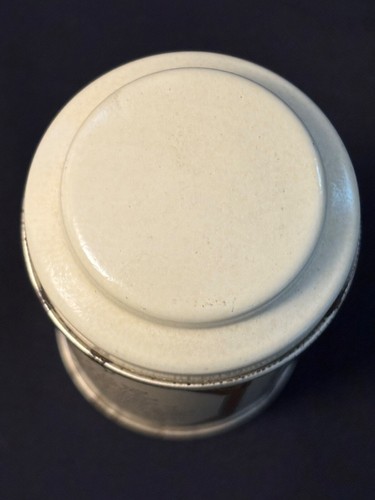 John Wagner & Sons Parsley Metal Spice Tin Wagner’s 3.5” Tall 2” Diameter Vtg - Picture 6 of 9