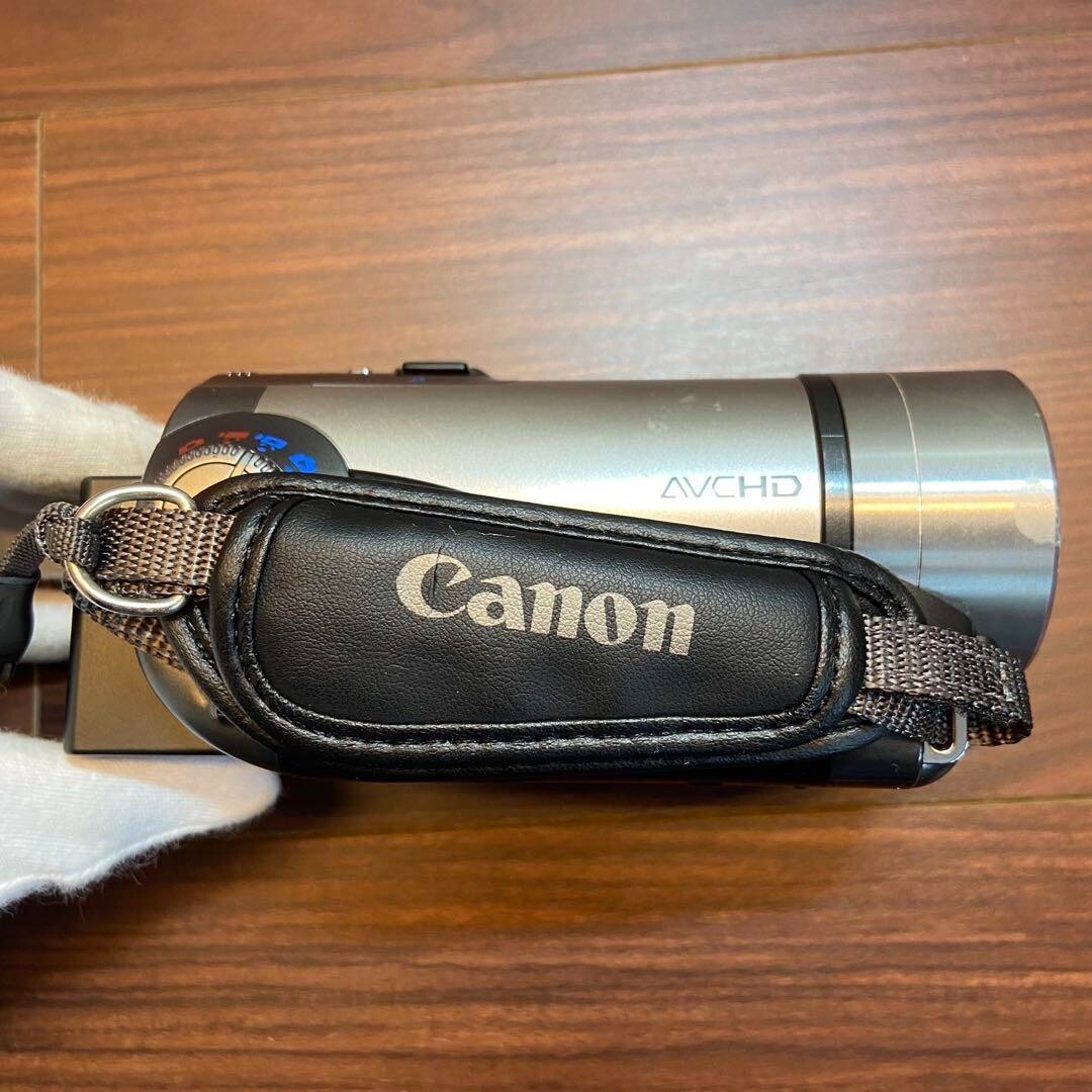 Canon iVIS HF10 ビデオカメラ 1775 Canon iVIS HF10 Camcorder