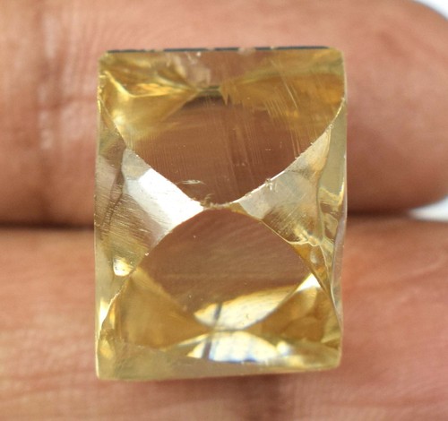 Loose CVD Diamond 19.10 Ct O-P Fancy Champagne VVS1 Clarity 14 x 11 mm Certified - Picture 4 of 8
