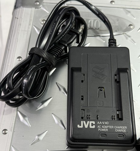 JVC HD Digital CyberCam Camcorder GR-HD1U + Carrying Case (Silver) & Accessories - Picture 9 of 15