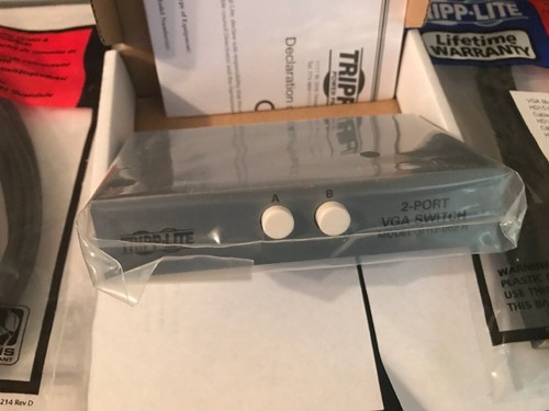 Tripp-Lite VGA/SVGA Switch -2 Port B112-002 & 2 Monitor Gold Cables P512-006 - Picture 2 of 3
