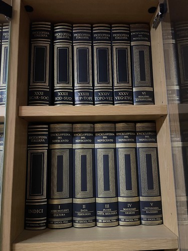 enciclopedia italiana treccani - Foto 5 di 6