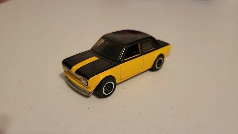 Hot wheels display case datsun 510 2025