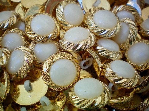 Buttons 21mm 34L Gold & White Pearlescent Domed Shank Costume Plastic (W645) - Picture 2 of 24