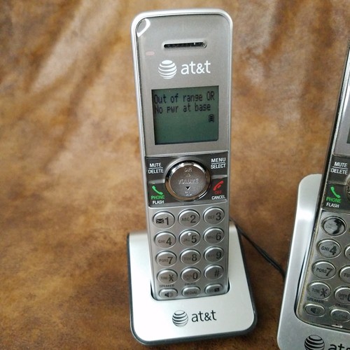 AT&T CL81301 1.9 GHz Trio Handsets Single Line Cordless Phone - Picture 3 of 7