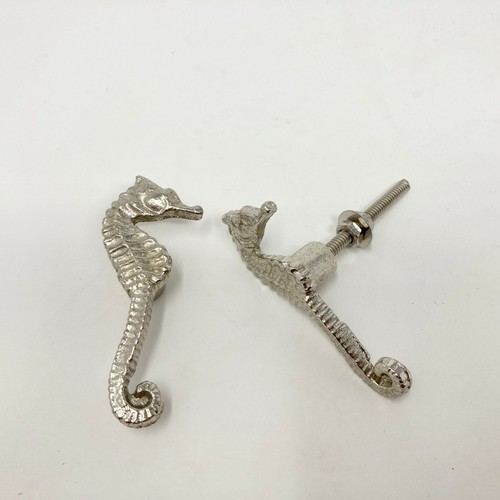 Metal Seahorse Knob in Silver Bathroom Marine Sea Cabinet Dresser - Picture 3 of 9