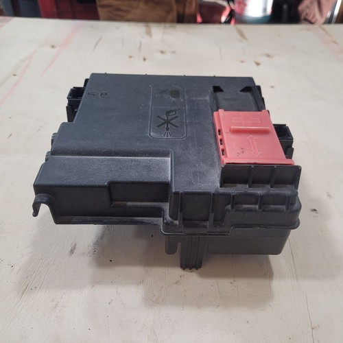 2021-2023 SIERRA150 BATTERY FUSE BLOCK JUNCTION USED 42000 MILES