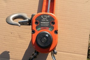 Columbus McKinnon CM Lever Chain Hoist 1-1/2 Ton x 20' Lift. Great Shape