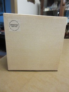 Vintage AVON UNFORGETTABLE BEAUTY DUST with Carton (NOS)