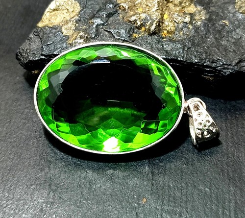 Certified Natural 101.40 Ct Brazilian Oval Green Topaz Pendant Loose Gemstone - Picture 4 of 6