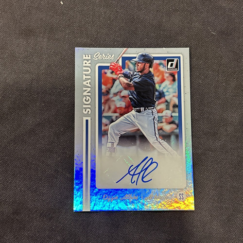 2017 Donruss Signature Series Ozzie Albies Rookie RC Auto - Foto 1 di 5