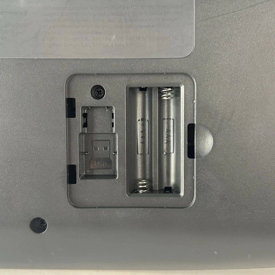 Teclado inalámbrico Logitech ERGO K860 - negro *SIN DONGLE* Foto 4 de 4