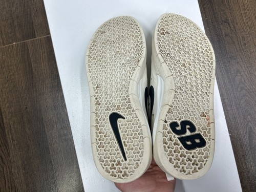 Nike SB Nyjah Free Summit Athletic Shoes Men's Size 9 White Black AA4272-100 - Picture 14 of 15
