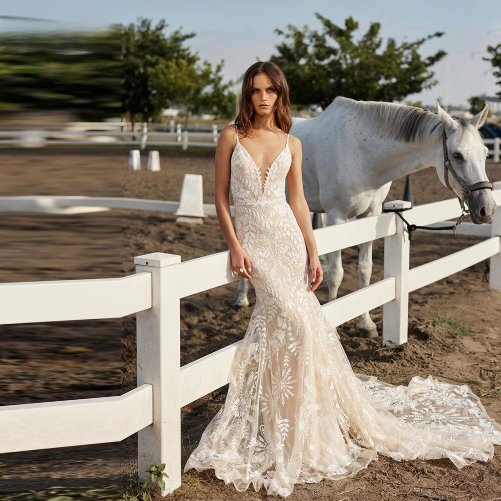 Boho Mermaid Wedding Dresses V-neck Sleeveless Spaghetti Straps Lace Bridal  Gown | eBay