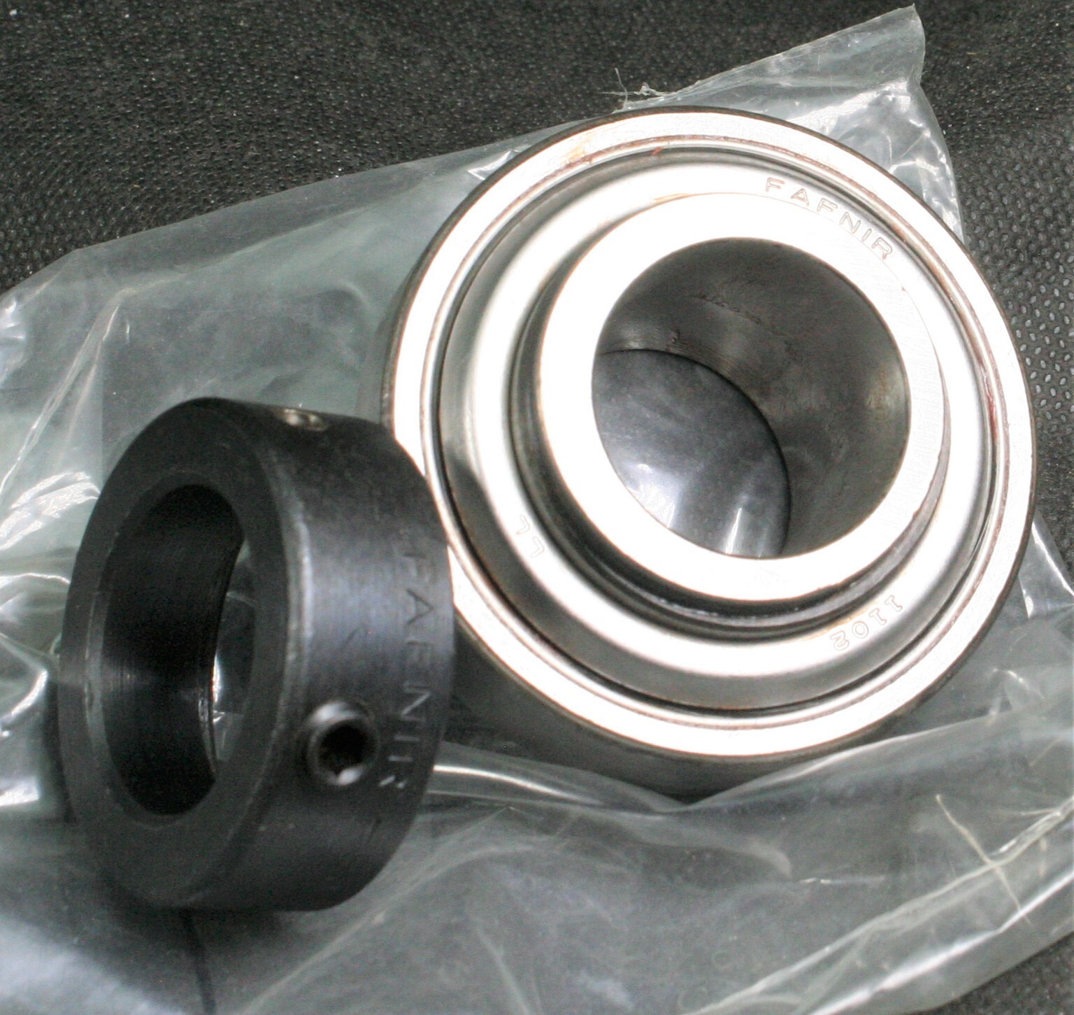 Insert De Roulement Fafnir 1111KR+COL Avec Collier - 1-11/16 ID, Roulement à Billes, Made In USA Neuf