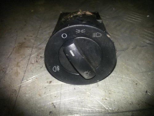 6q0941531b Scheinwerfer Schalter  Volkswagen Polo DE85019-47